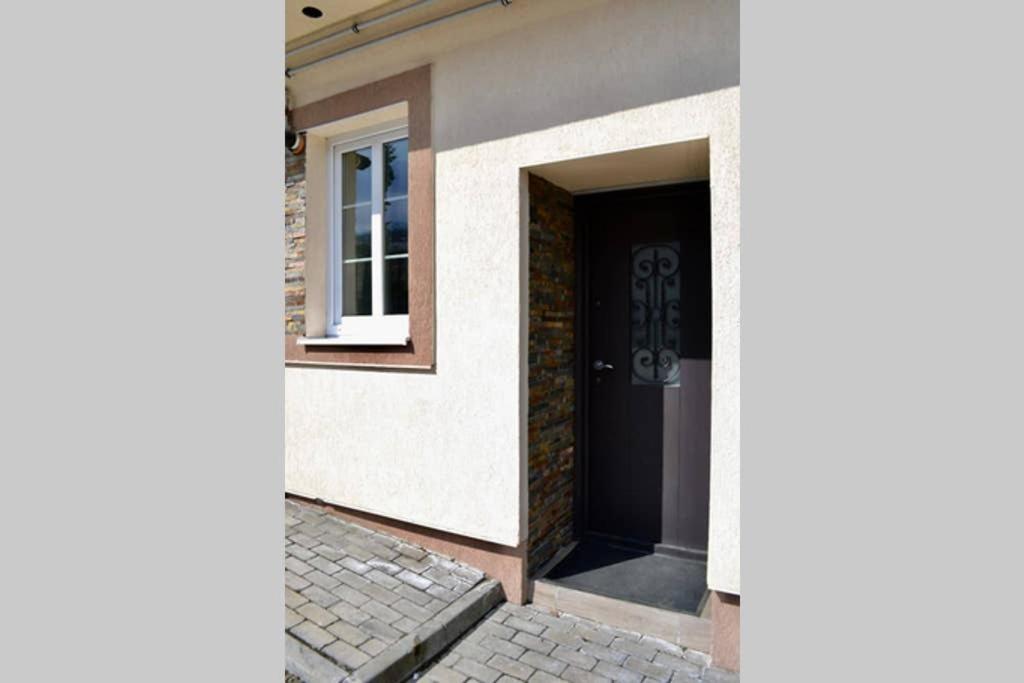 Ferienwohnung Zsizelle Rezidence Brașov Exterior foto