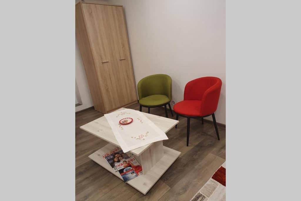 Ferienwohnung Zsizelle Rezidence Brașov Exterior foto